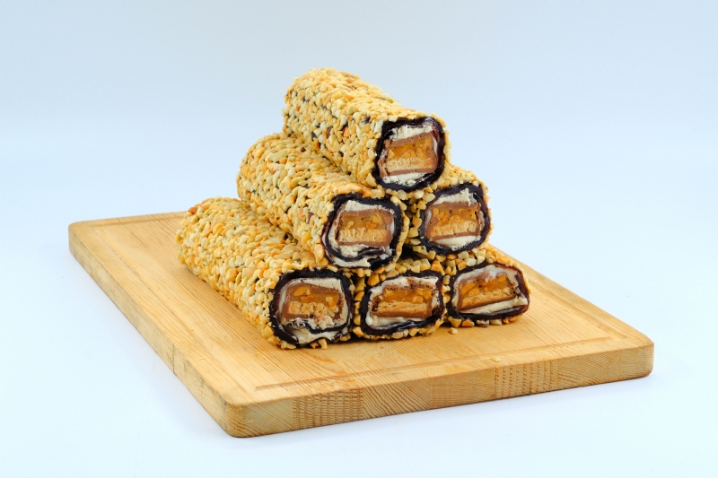 Turkish Delight with Snickers Chocolate and Hazelnuts